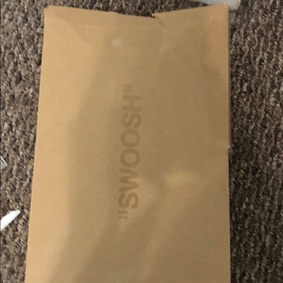 off white nike zoom fly - Picture 9 of 10